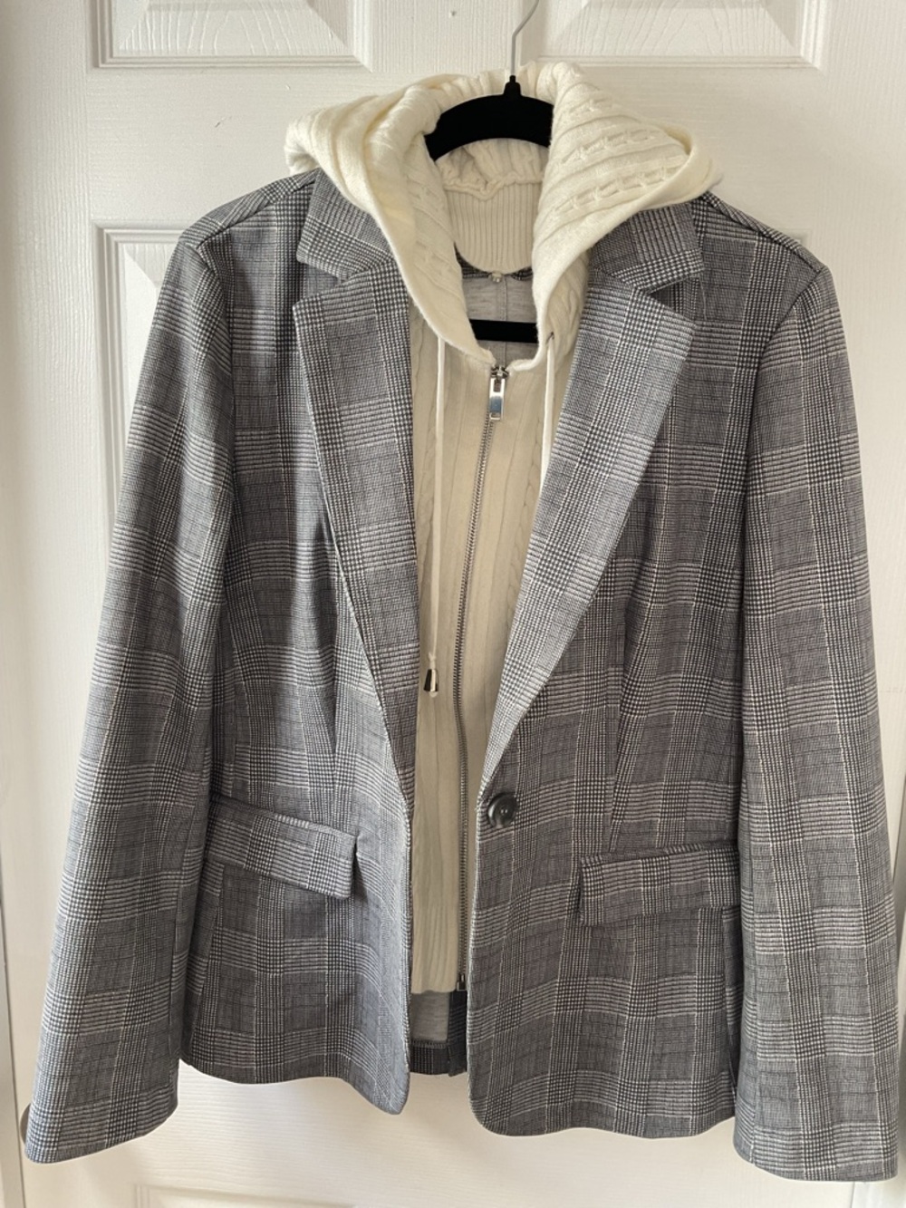 Tahari Women Plaid Blazer Jacket w/ Removable Hoodie Insert Gray Size L 2-in-1 - Picture 2 of 10